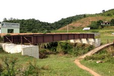Nova ponte que dá acesso a Cachoeira dos Bagres